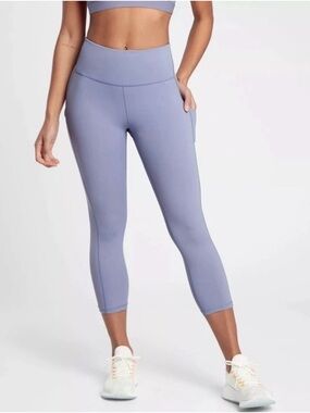 Athleta Ultimate Stash Pocket Capris Lavender Purple XS